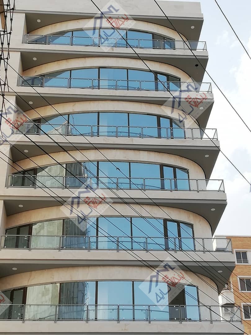 پنجره المینیومی شامپاینی مات با قوس شکمی - پروژه دکتر حسینی