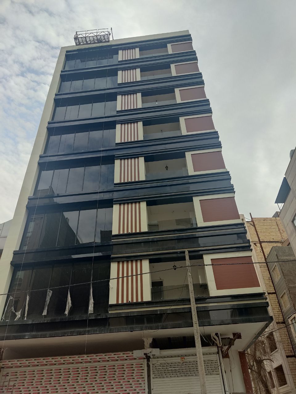 سیستم شیشه‌ای ادان مشکی - پروژه آقای طهماسبی